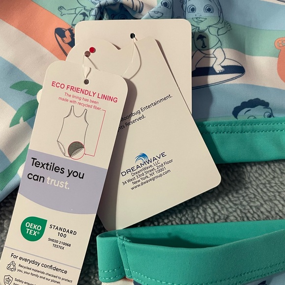 CoComelon 2-piece Kids Swim Set with -18M -NWT - Picture 9 of 10